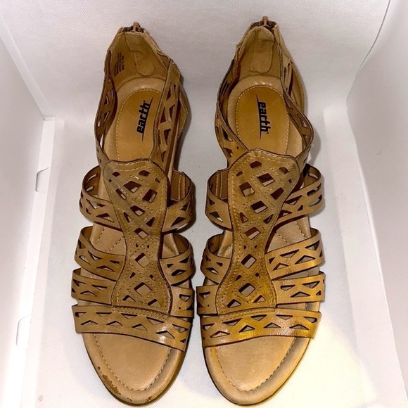 Earth Cutout Leather Wedge Sandals Size 12 - EUC - Picture 2 of 10